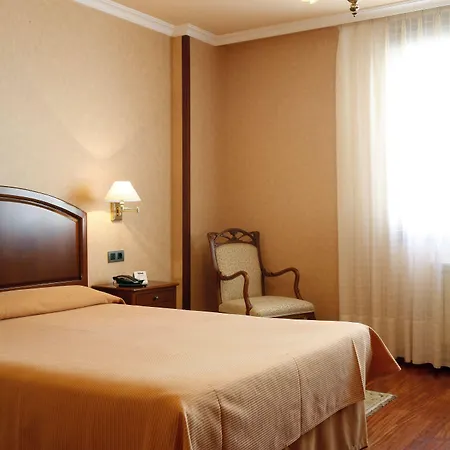 Готель Alcomar