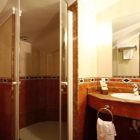 阿尔克玛酒店 希洪